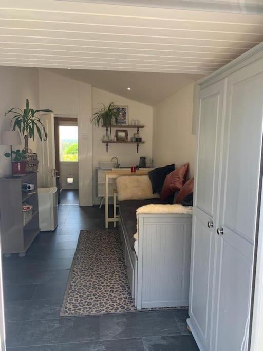 Ferienwohnung The Garage Getaway Glastonbury Exterior foto